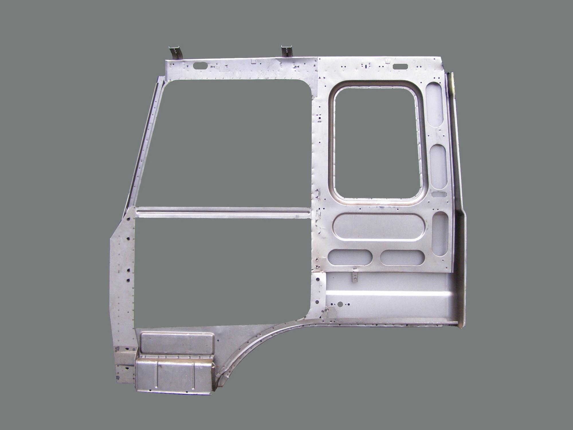 купить Боковина (правая сторона кабины со сп.)