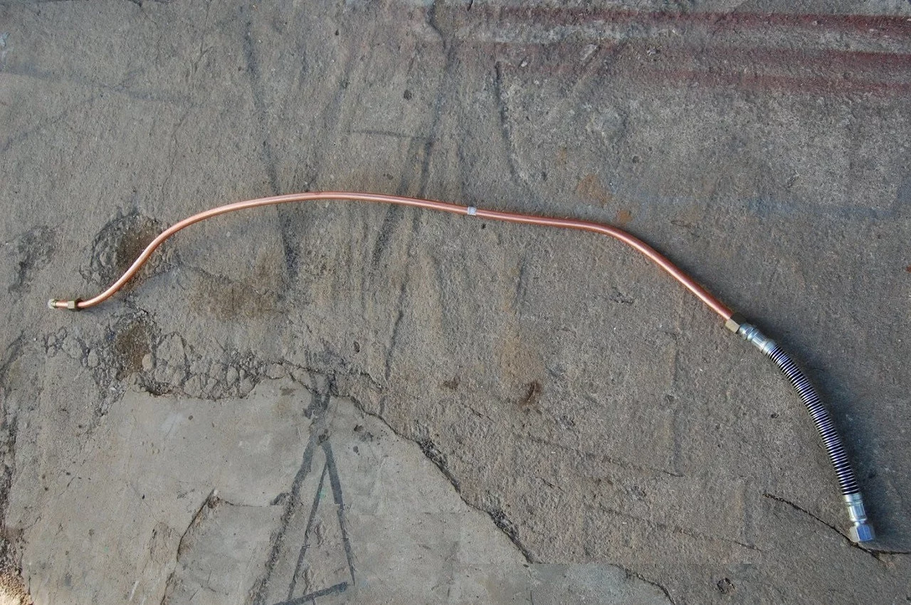 купить Трубка компрессора со шлангом  н/о (1920мм)